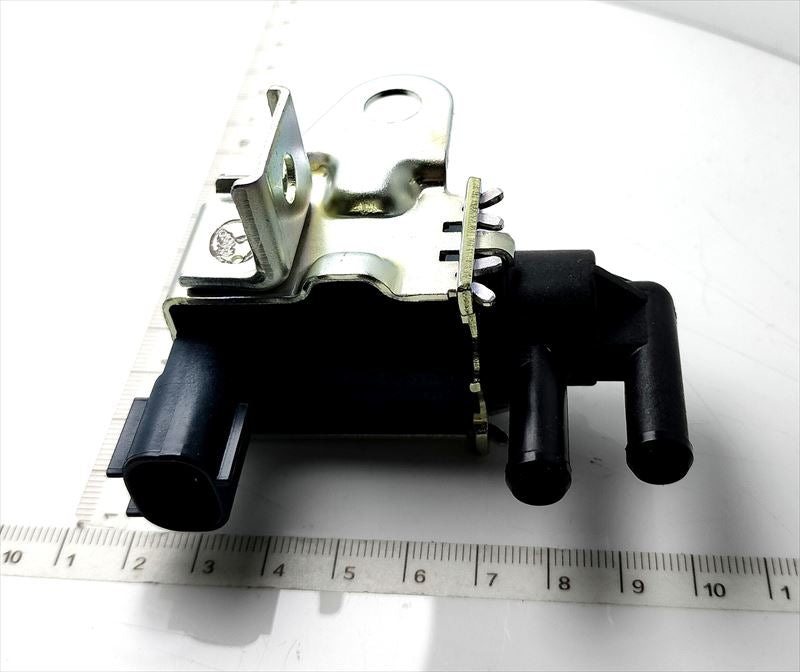 スズキジムニー ソレノイドバルブJA11V F6A 18117-82C00 新品 18117-82C00 – スズキモータース