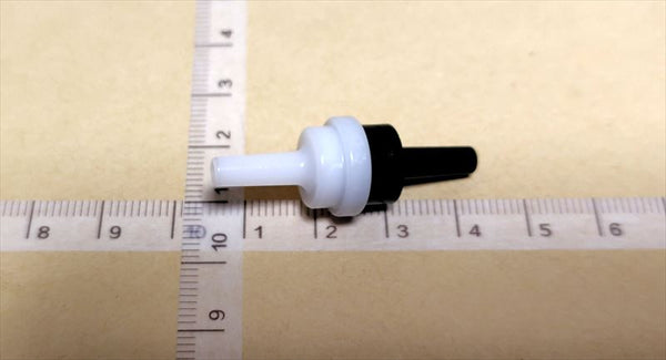 バルブ、キャニスタパージ 18565-84151 スズキ純正部品