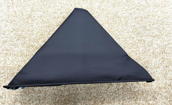 パーキングブレーキホールカバーＳＵＢ－ＡＳＳＹのみ 58904-74010-C0 IQ用 トヨタ純正部品 m82m
