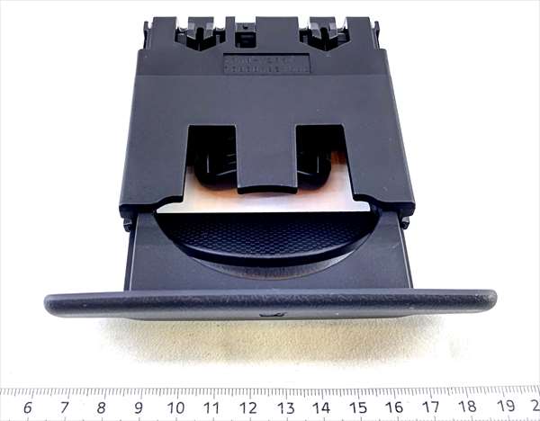 「44 號專用」Lapin 杯（灰色）支架專用 73830-85K00-P4Z→73830-85K01-P4Z 圖731A 鈴木純正零件 kwd100kwd
