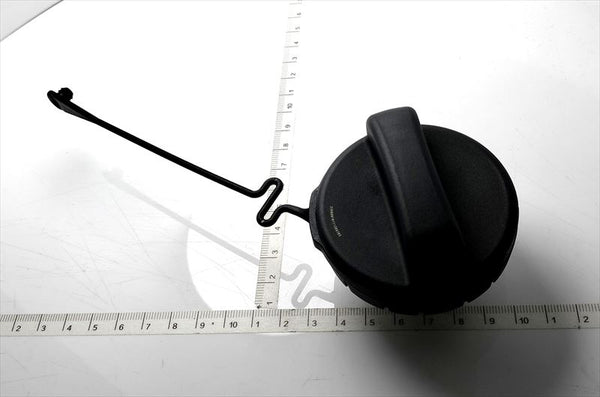 フューエルタンクキャップＡＳＳＹのみ 77300-52030 プリウス用 トヨタ純正部品 m118m