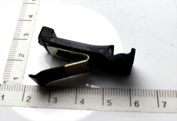 フューエルフィラオープニングリッドヒンジスプリングのみ 77360-30020 プログレ用 トヨタ純正部品 m118m