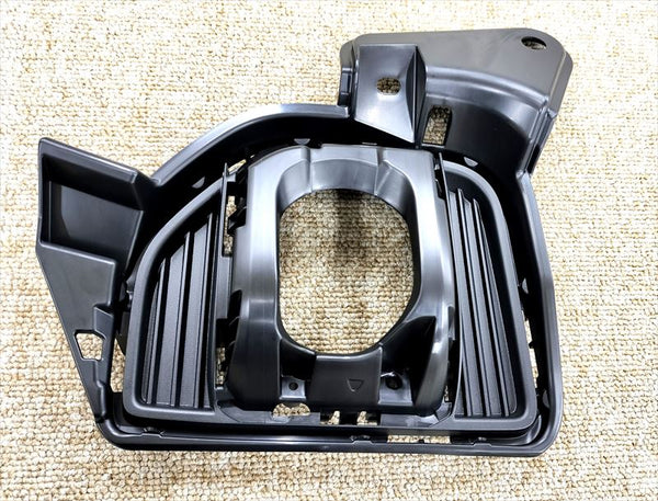 ハイエース用 フォグランプ ブラケットのみ 81482-V3010 QDF-GDH206V トヨタ純正部品