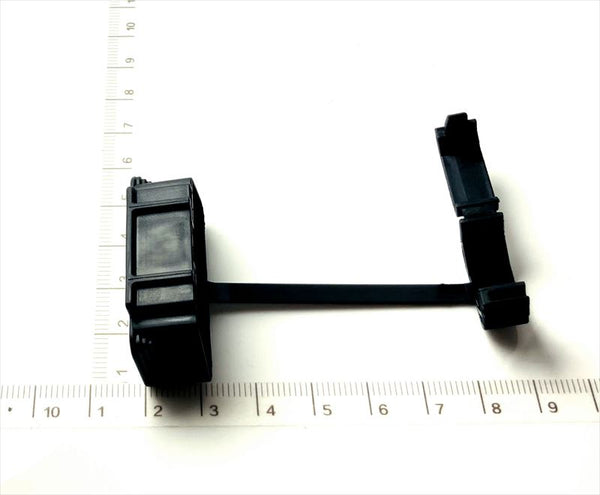 コネクタカバーのみ 82821-20330 アベンシス用 トヨタ純正部品 m131m