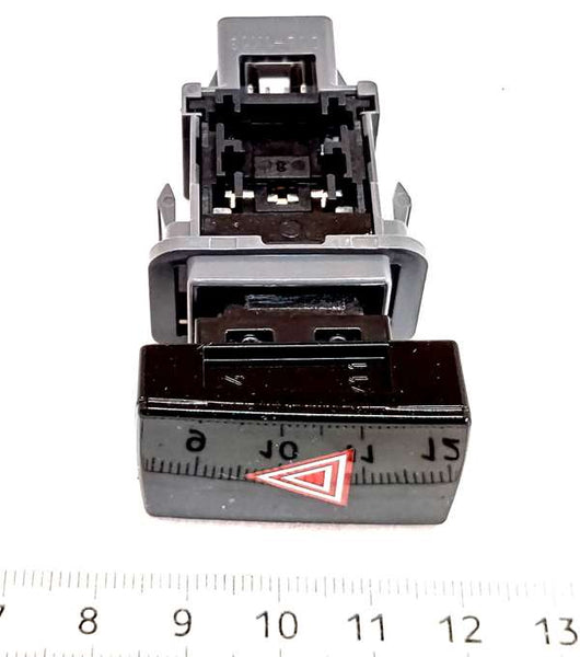 アルファード用 ハザードウォーニングシグナルスイッチ 『Assy 一式』 アルファード/ヴェルファイア/ハイブリットのみ 84332-58031 DBA-AGH30W トヨタ純正部品