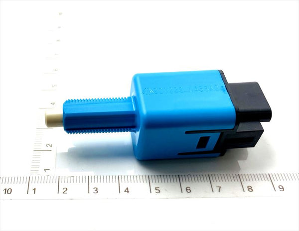 Stop lamp switch ASSY only 84340B2050 Genuine Daihatsu part for Wake &amp; Hijet Candy