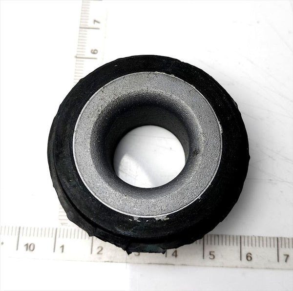ランドクルーザープラド用 ブッシュのみ 90389-20001 KZJ78 トヨタ純正部品