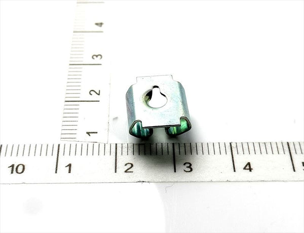ステップワゴン用 スクリユー ４mmのグロメットのみ 91641-SM4-003 DBA-RK1 ホンダ純正部品