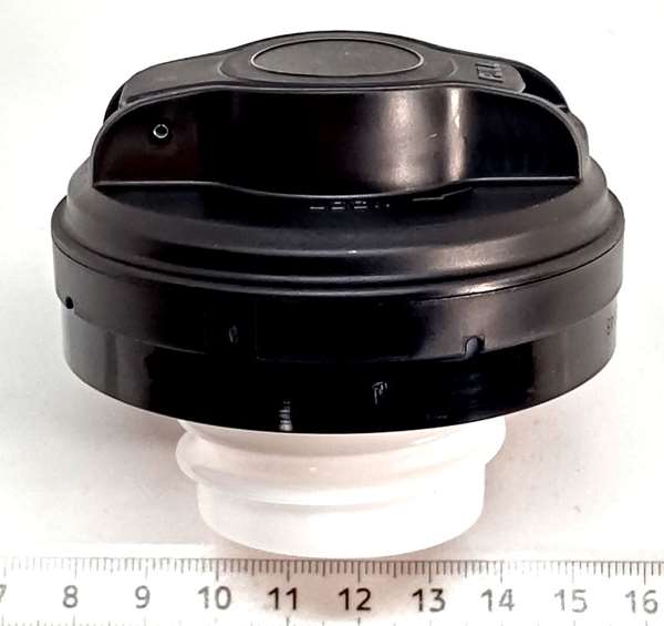 スズキ純正、廃盤、キャップコンタクトプレーカ Amazon | SUZUKI (スズキ) 純正部品 キャップアッシ フューエルフィラ