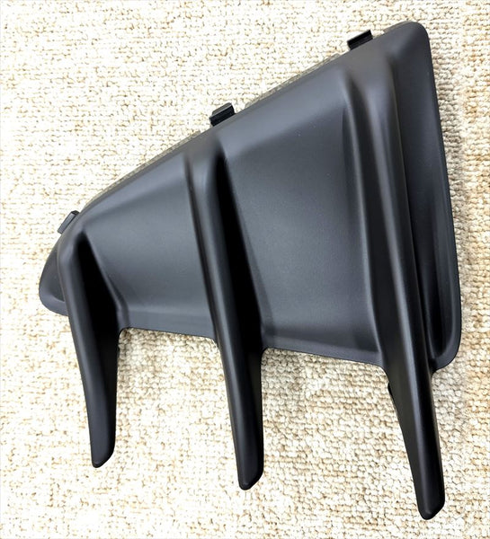 フロントバンパホールカバーＲＨのみ SU003-06840 86用 トヨタ純正部品 m65m