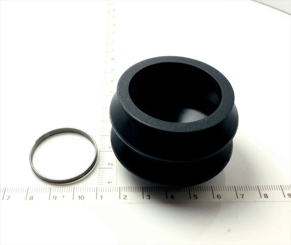 フロントアッパボールジョイントダストカバーＬＨのみ 43324-69085 ランドクルーザー プラド用 トヨタ純正部品 m58m
