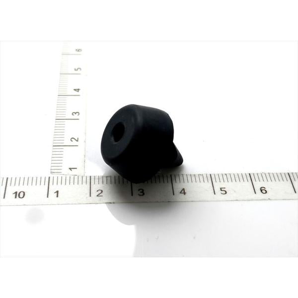 カプチーノ用 ドアのクッション 77191-80F00 FIG763a スズキ純正部品