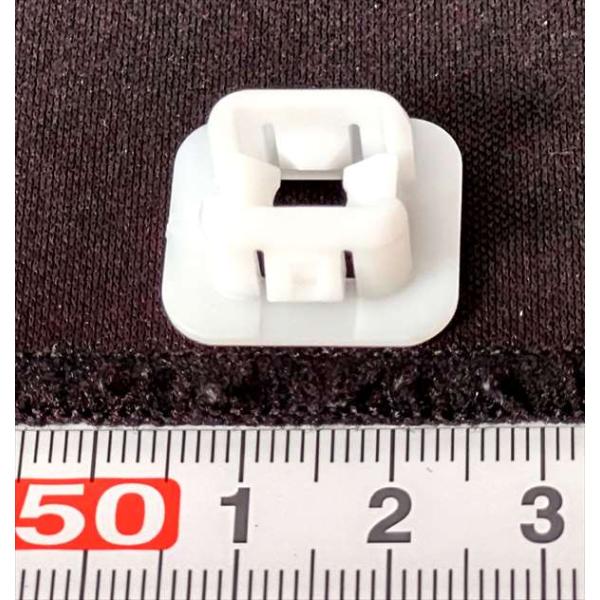 ミニキャブ用 グロメットＨランプのみ MR598647 GD-U62T 三菱純正部品