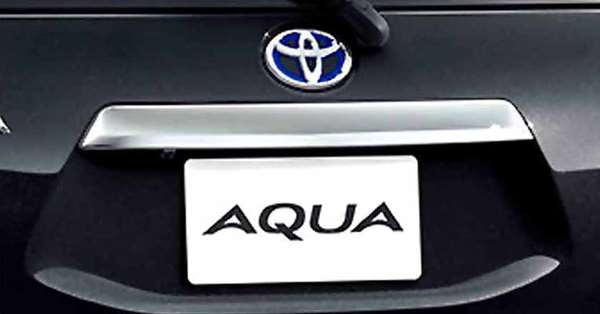 「Aqua」正品 NHP10 後門裝飾件 正品豐田零件 Aqua 選項配件用品